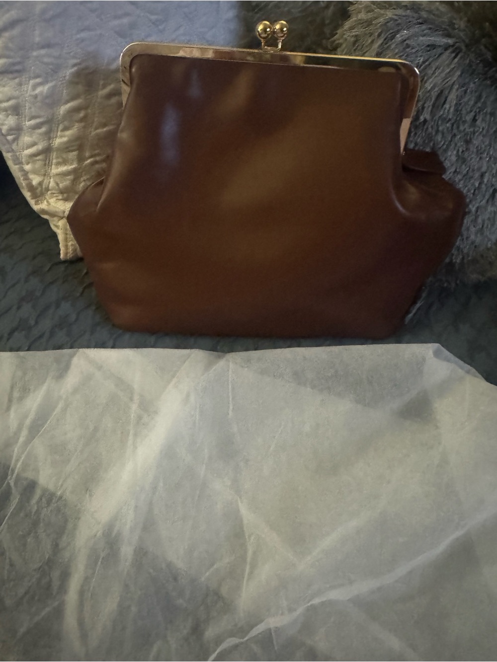 Brown Vintage-Style Kiss Lock Clasp Clutch New
